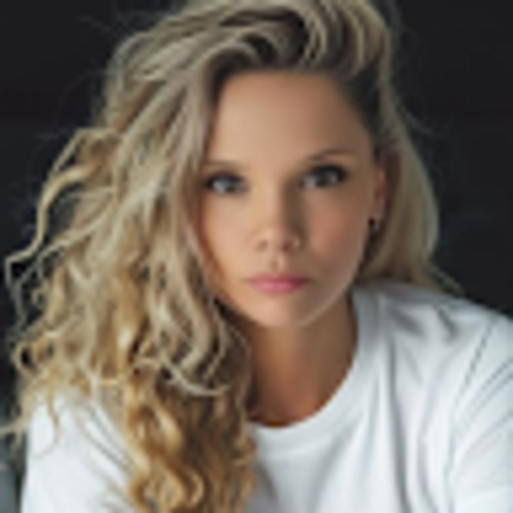 Meet your Posher, Tiffany